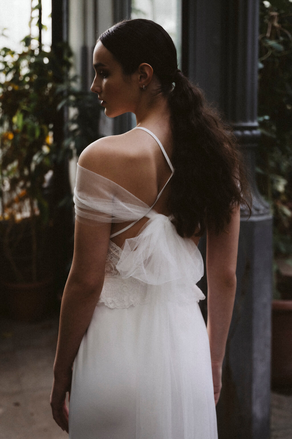 Balint Sara Botanica menyasszonyi ruha kollekcio 2024 Amarilis egyrészes esküvői ruha