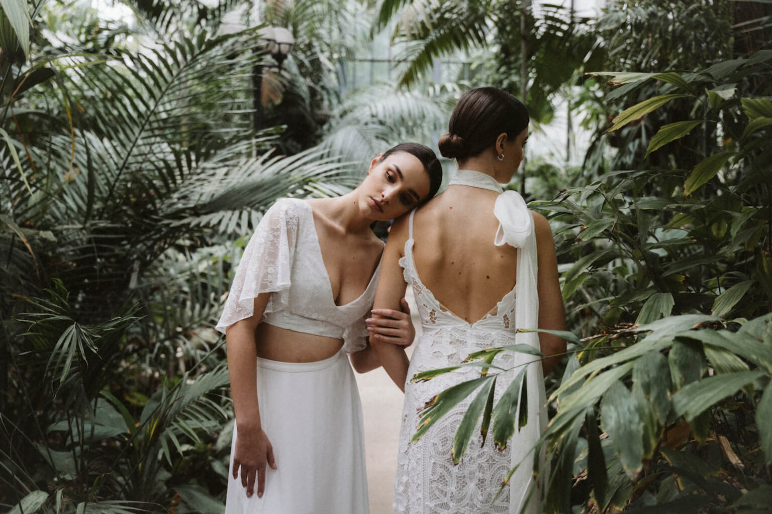 Balint Sara Botanica menyasszonyi ruha kollekcio 2024 Fern es Lily esküvői ruha