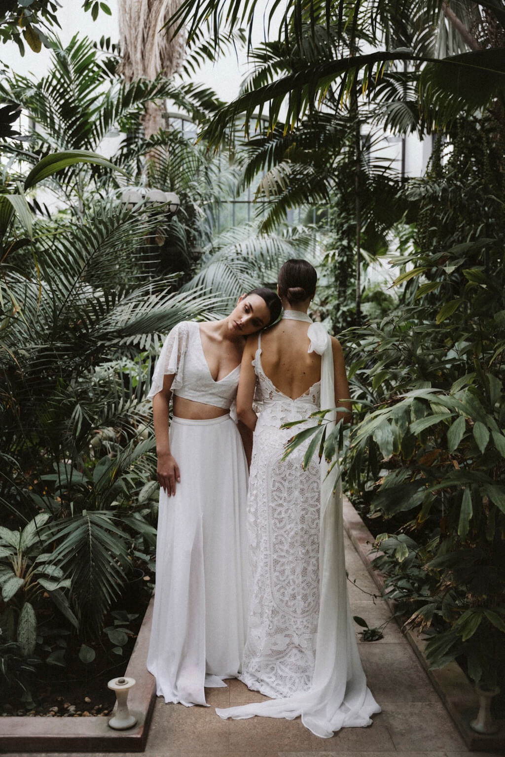Balint Sara Botanica menyasszonyi ruha kollekcio 2024 Fern es Lily esküvői ruha